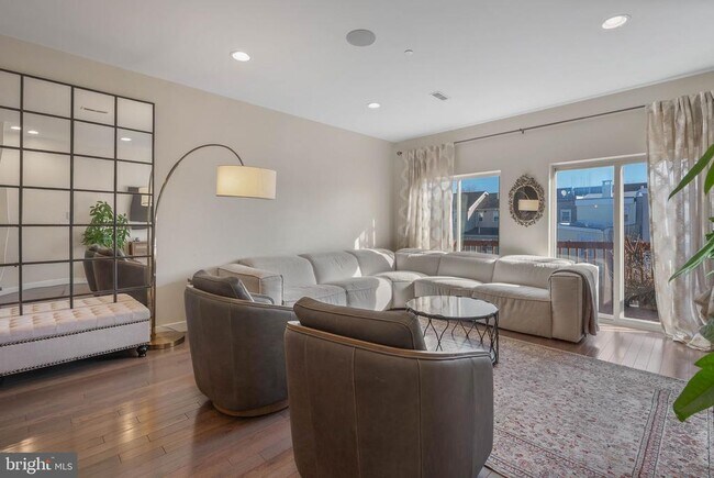 Building Photo - 1753 N Marshall St