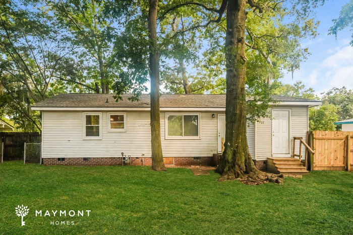 Building Photo - 4117 Oakridge Dr