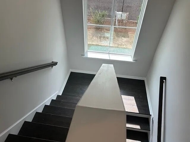 Building Photo - 27 Hanover Pl