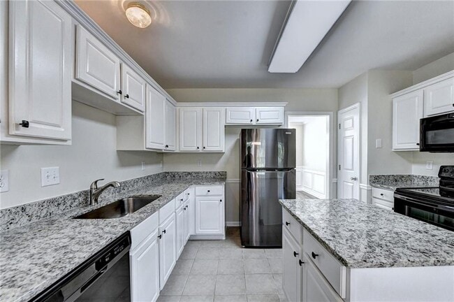 Building Photo - 3460 Maple Terrace Dr