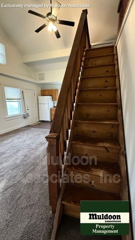 Building Photo - 1137 Van Buren St