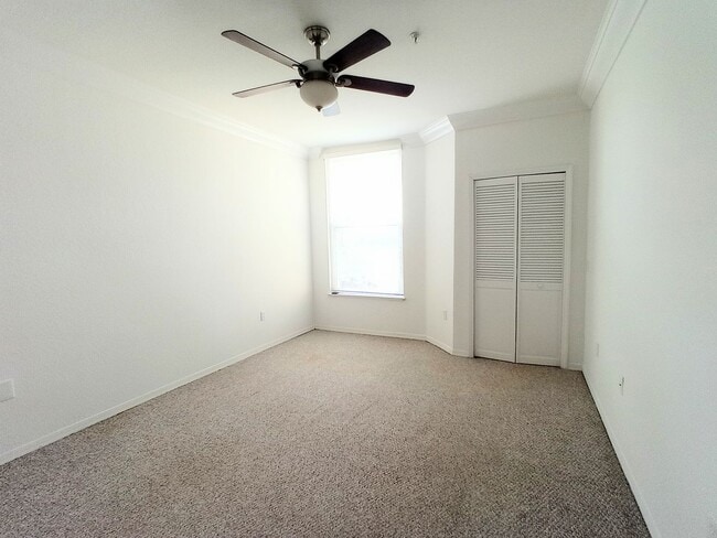 Building Photo - Visconti West Condominium - Unit 8304
