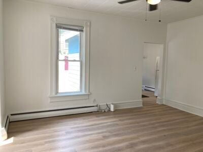 Building Photo - 303 E Madison St