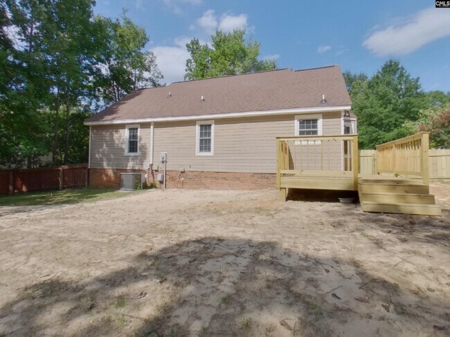 Building Photo - 516 Kenton Dr