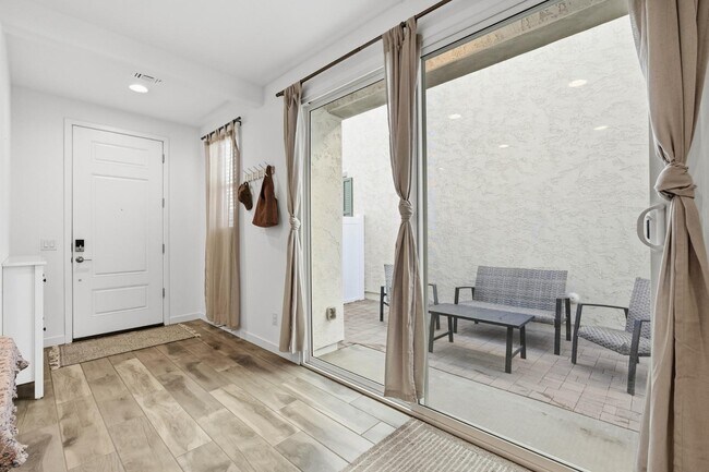 Building Photo - 3251 S Lotus