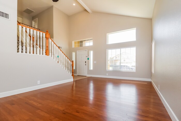 Building Photo - 10864 W Melinda Ln