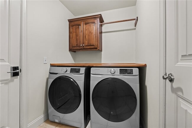 Building Photo - 3806 W Tanyard Dr