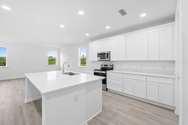Building Photo - 9511 Paradise Dr