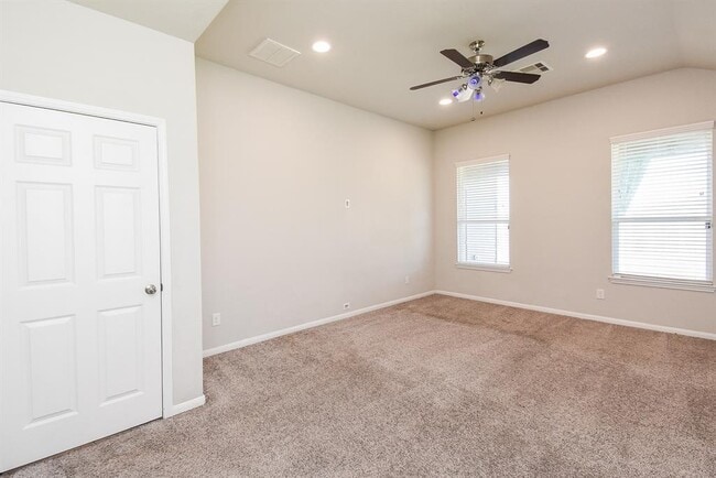 Building Photo - 2330 Honey Heights Ln