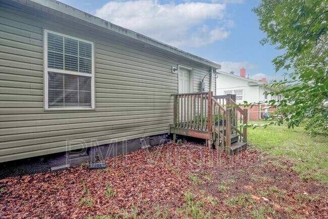 Building Photo - 68 Carver Cir