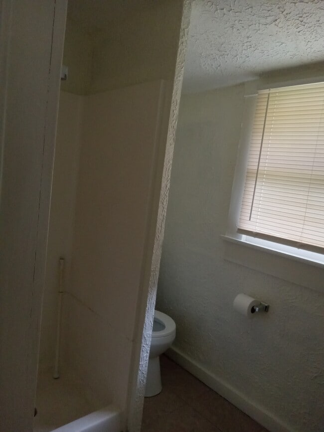 Building Photo - 1040 7th St S