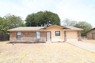 Building Photo - 1133 Lindsey Cir