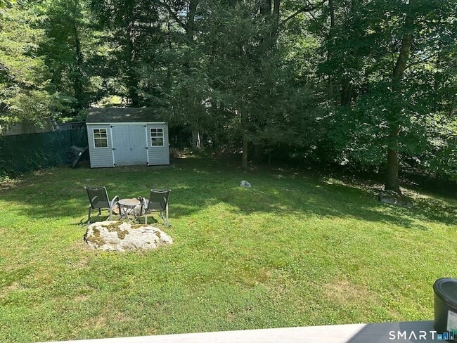Building Photo - 65 Cherry Ln