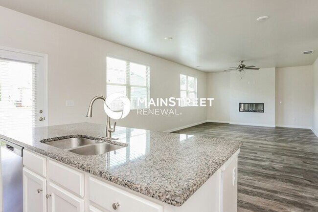 Building Photo - 4 Bedroom Pet-Friendly Home in MCDONOUGH, GA with Main Street Renewal