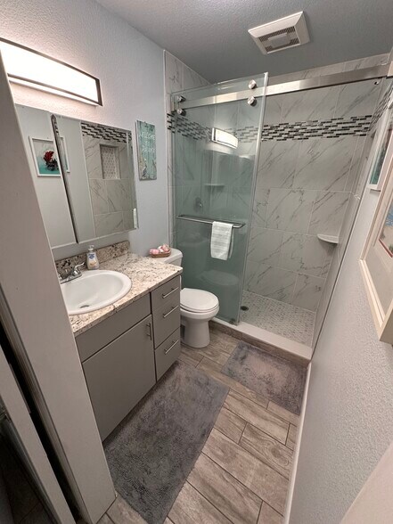 Building Photo - 4800 S Semoran Blvd