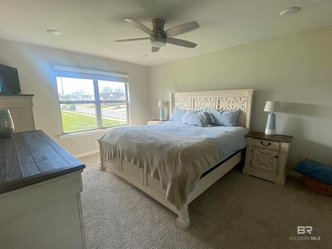 Building Photo - 26161 Gilmore Way