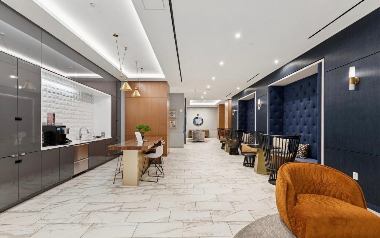 Building Photo - 1211 Van St SE