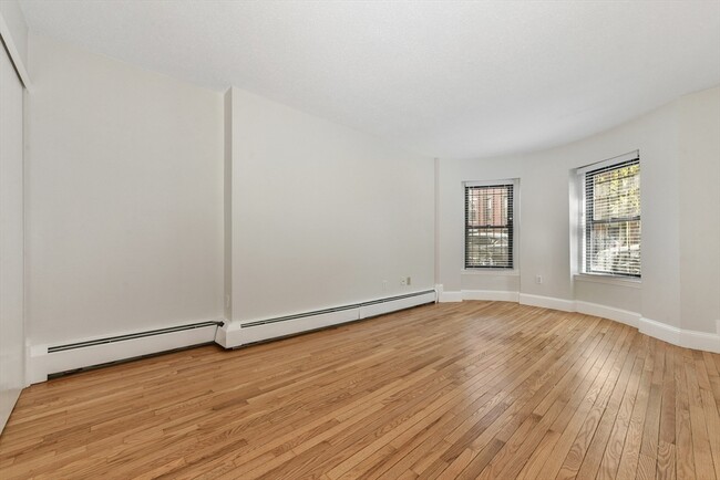 Building Photo - 97 Appleton St