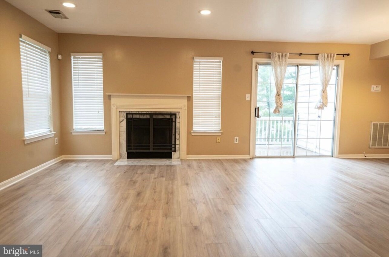 Building Photo - 13909 King Gregory Way