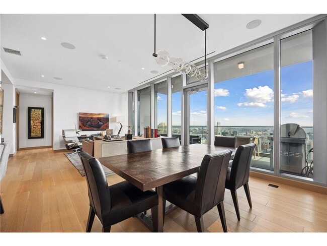 Building Photo - 255 Hennepin Ave