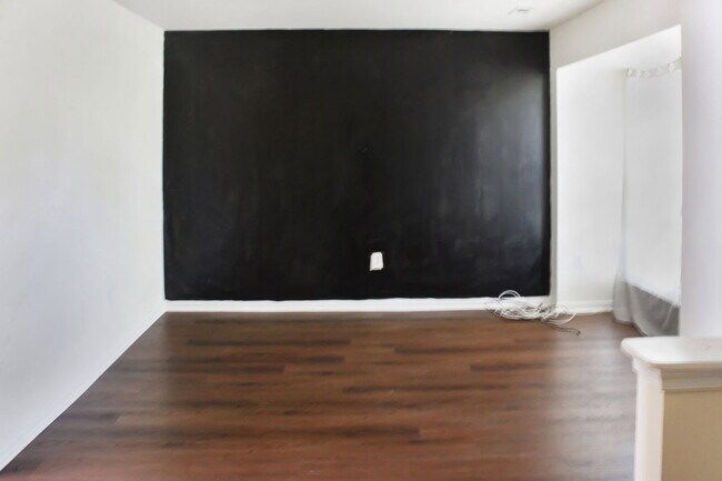 Building Photo - 4406 Eagle Ct