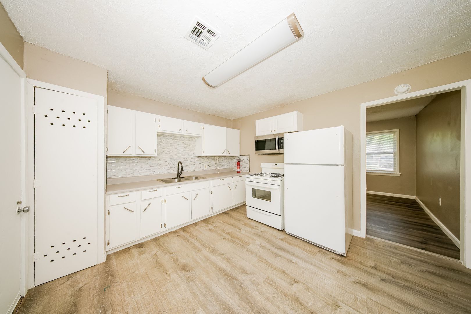 Building Photo - 2329 SW Tulane Ave