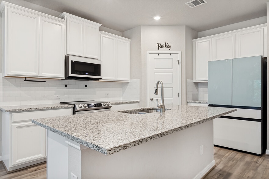 Building Photo - 9511 Bonito Falls Dr