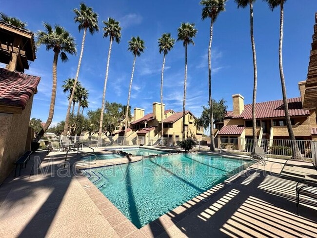 Building Photo - 4901 S Calle Los Cerros Dr