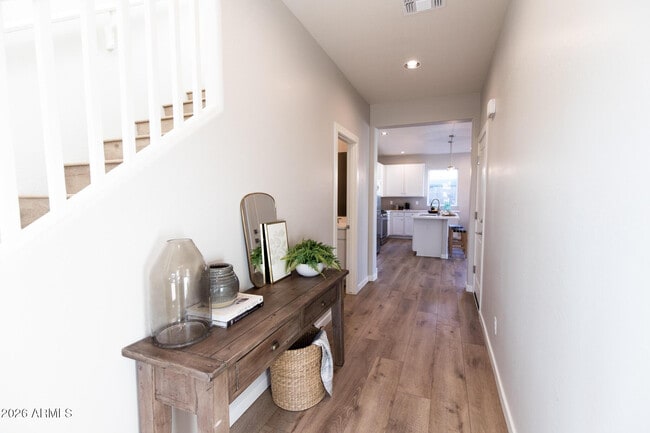 Building Photo - 3726 E Flower St