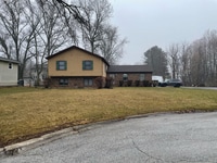 Building Photo - 801 Dunewood Dr