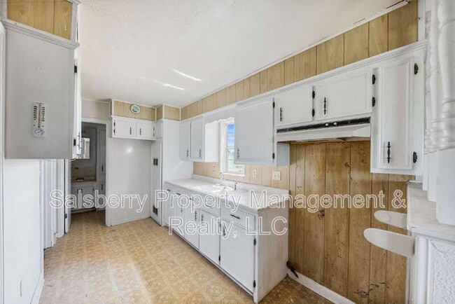 Building Photo - 13264 Jackson Rd