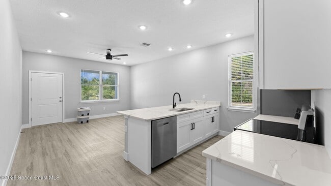 Building Photo - 4345 Barna Ave