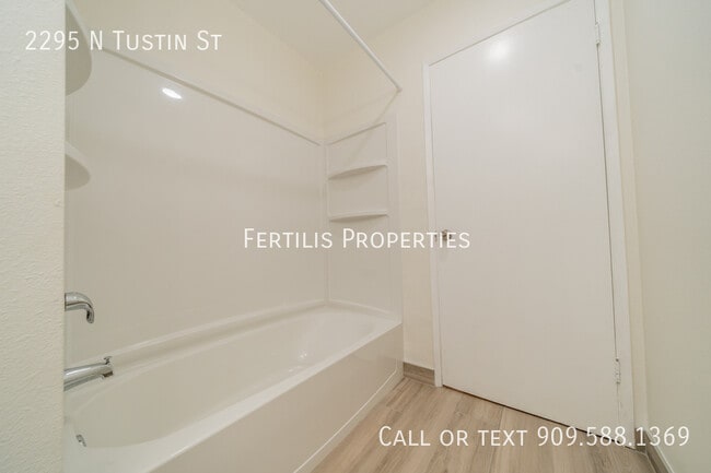 Building Photo - 2295 N Tustin St