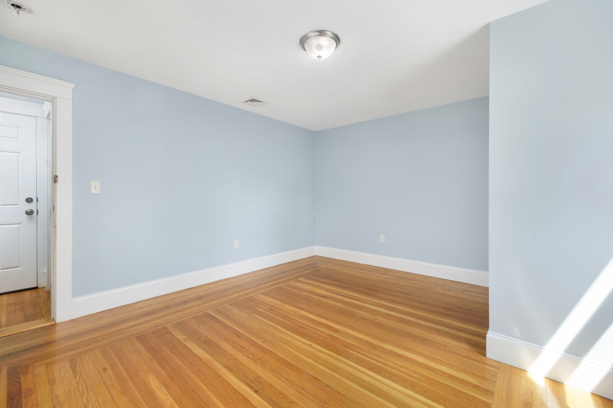 Building Photo - 61-63 Jastram St