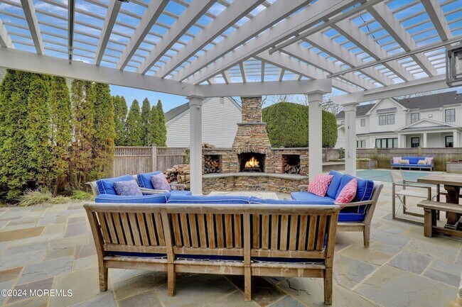 Building Photo - 402 Philadelphia Blvd