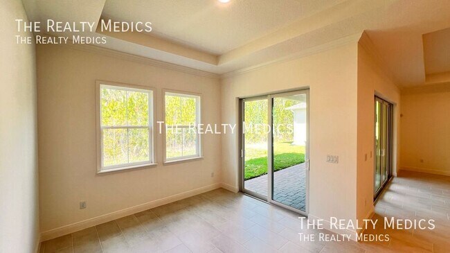 Building Photo - 1440 Nandina Cir