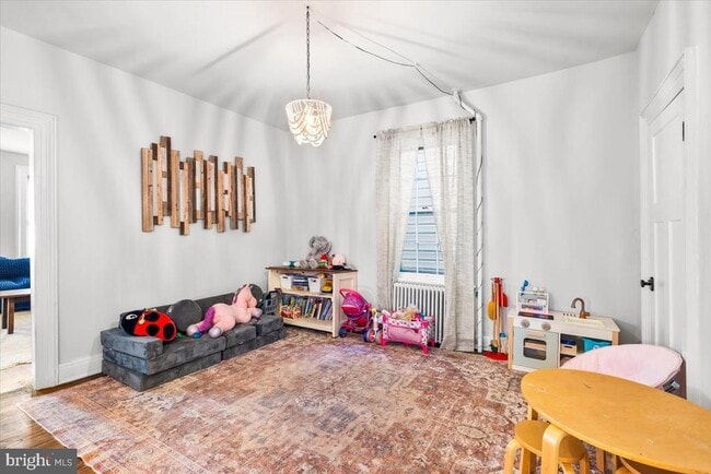 Building Photo - 222 S Raleigh St