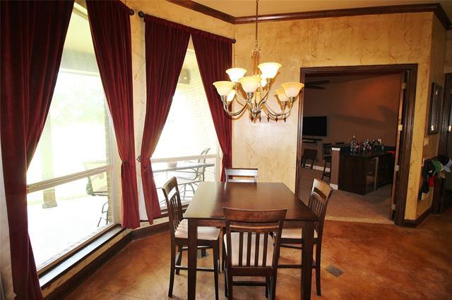 Building Photo - 5641 Country S Ln