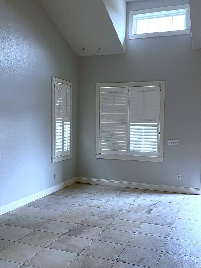 Building Photo - 730 Tatum Ave