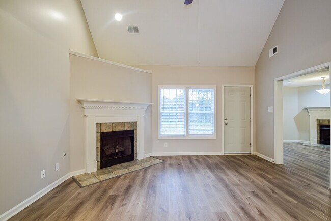 Building Photo - 4351 Zachary St