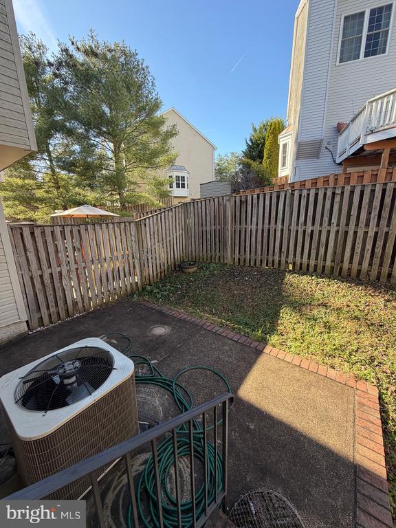 Building Photo - 9068 Falcon Glen Ct