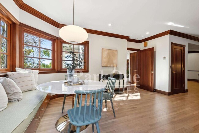 Building Photo - Short term, furnished possible for this magnificent home.