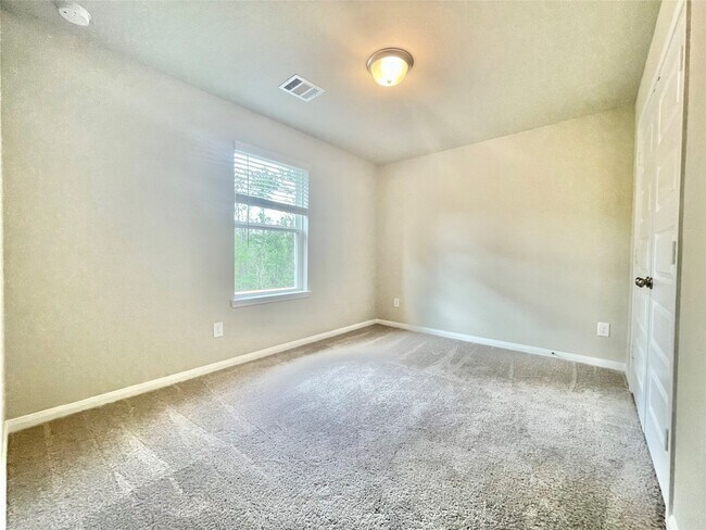 Building Photo - 17526 Rosette Grass Dr