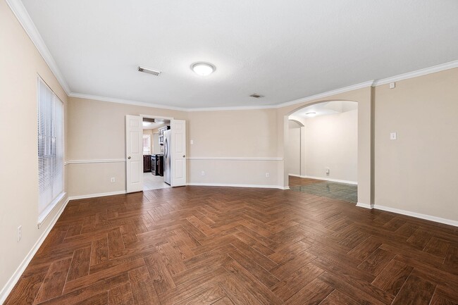 Building Photo - 1835 Taylor Creek Dr