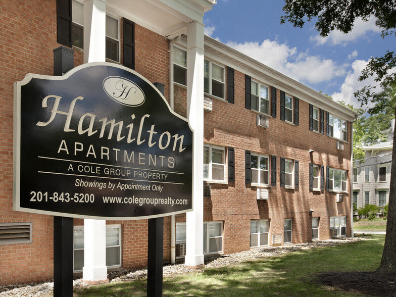 Building Photo - Hamilton Apartments