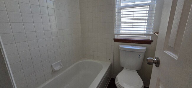 Building Photo - Charming 4-Bed Home in Louisville features bright, open living space, with open deck & garden!