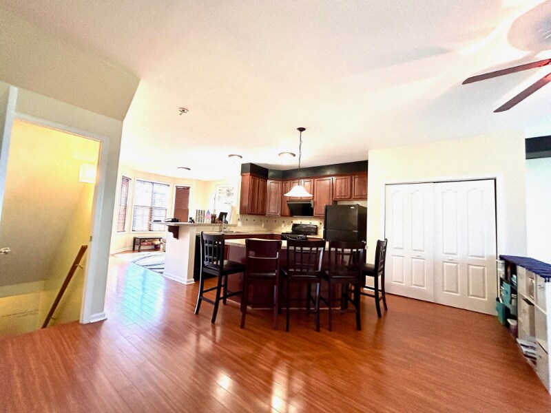Building Photo - 48 Skyview Cir