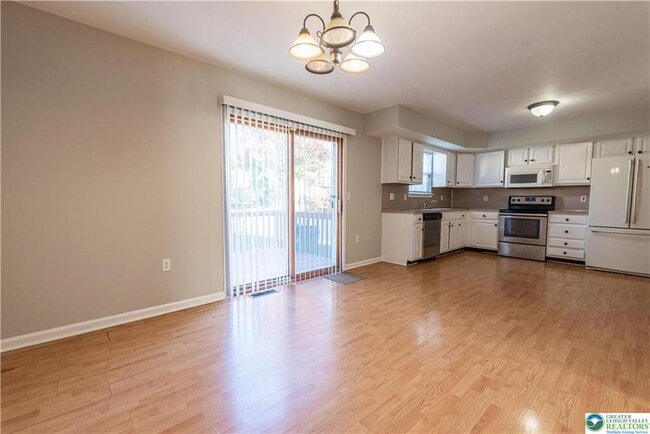 Building Photo - 2657 Tamlynn Ct