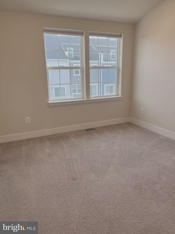 Building Photo - 7795 Barrensdale Rd