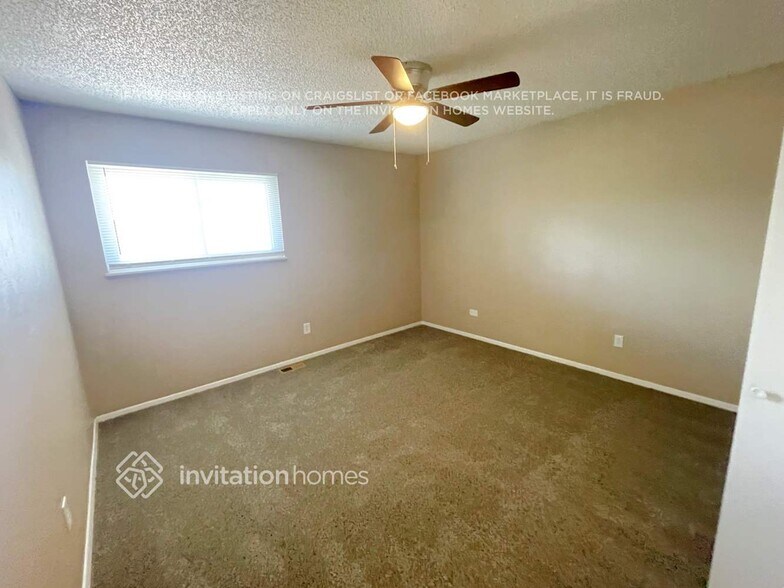 Building Photo - 1821 S Joplin St